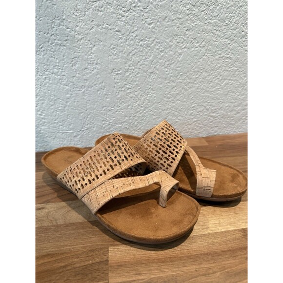 Baretraps JUNY Women's Sandals Natural size 6.5 - Picture 1 of 5